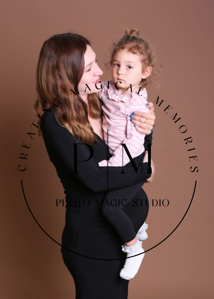 Aline - Maternity-11 11